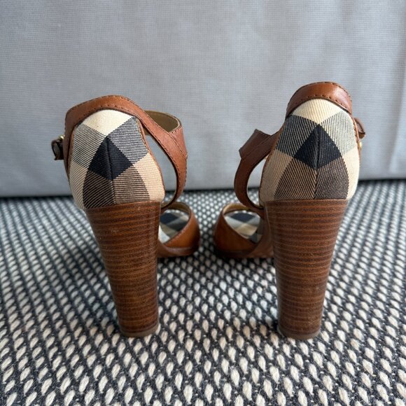 Burberry Brown Leather Sandals | Size 40 | Plaid Footbed | Designer Heels - Picture 3 of 7